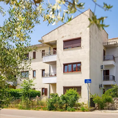 Apartman Kety Krk Town